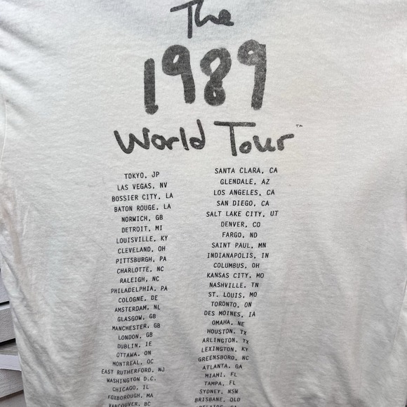 Taylor Swift 1989 World Tour Ringer T-Shirt Junior's Med Official Concert *FLAW - Picture 4 of 10